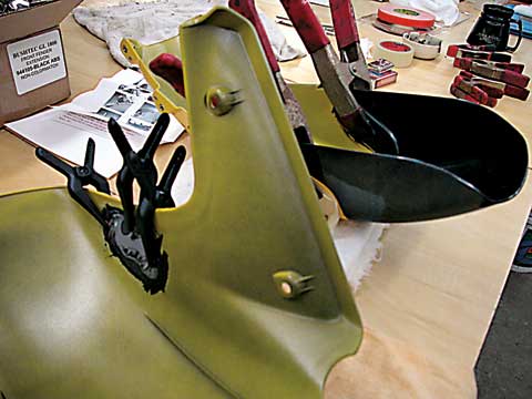 Glueing arts to fender