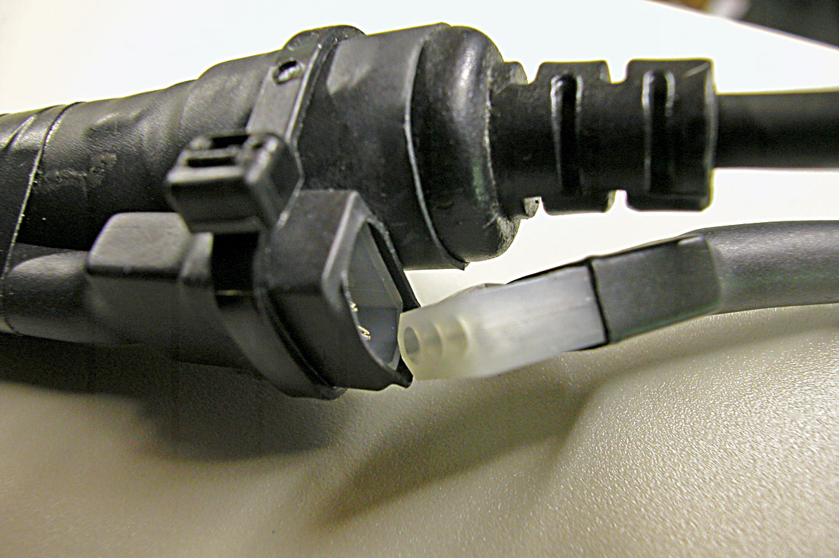 Earbud Connector